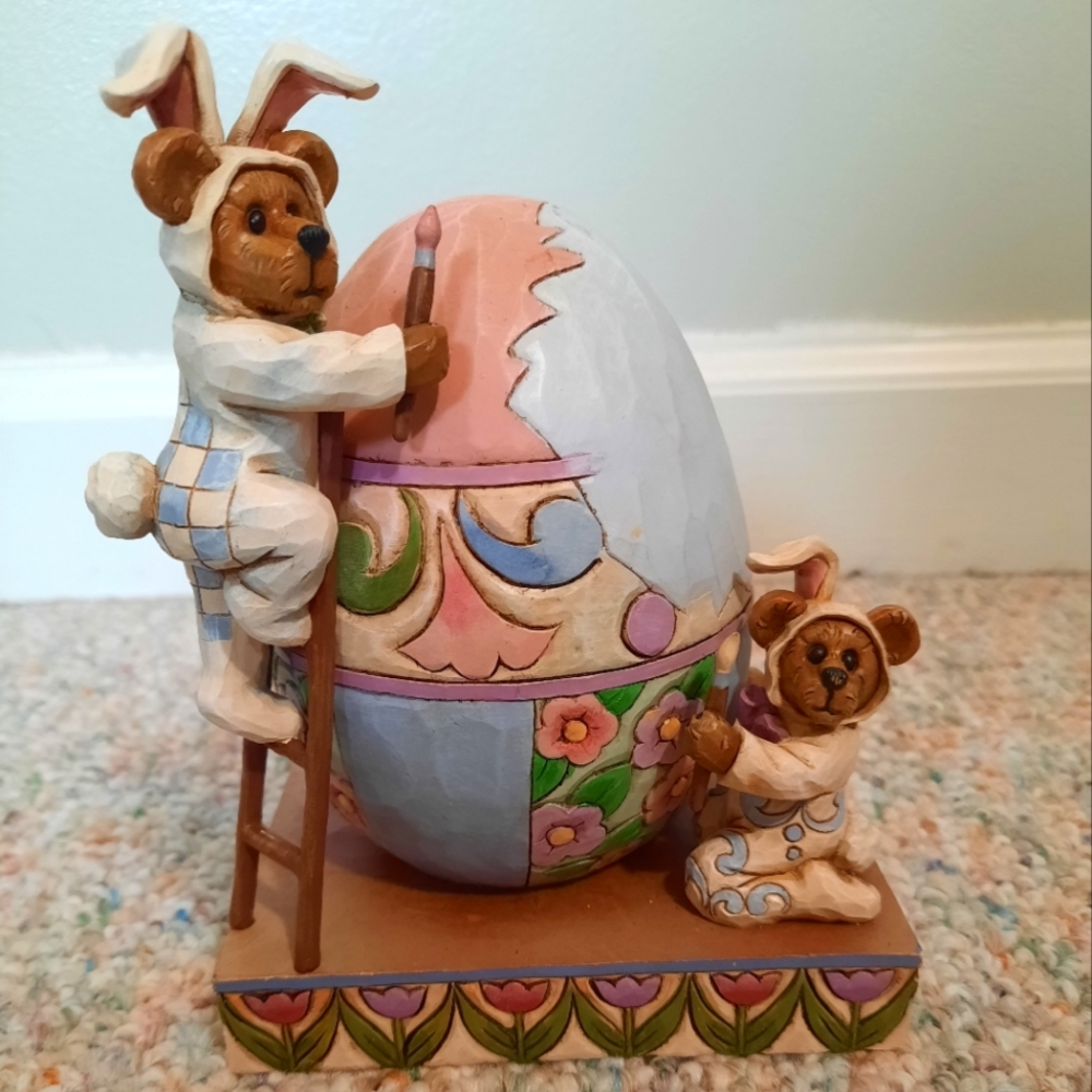 Jim Shore Boyd's Bears Easter Egg Figure